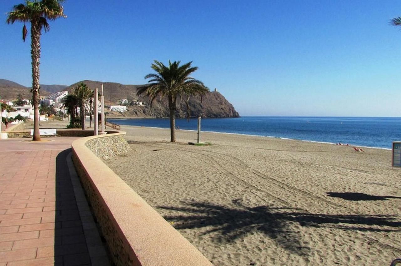 Paraiso de Vera Playa: Beachfront Apartments with Pool Views Exterior photo